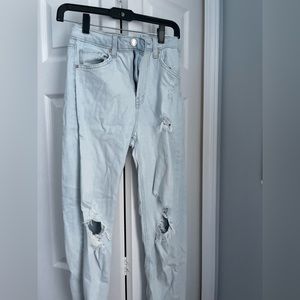 Nice light ripped jeans